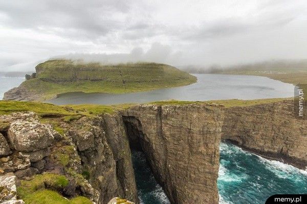 Jezioro na Wyspach Owczych    