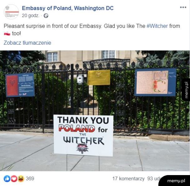 Tymczasem przed ambasadą w Waszyngtonie