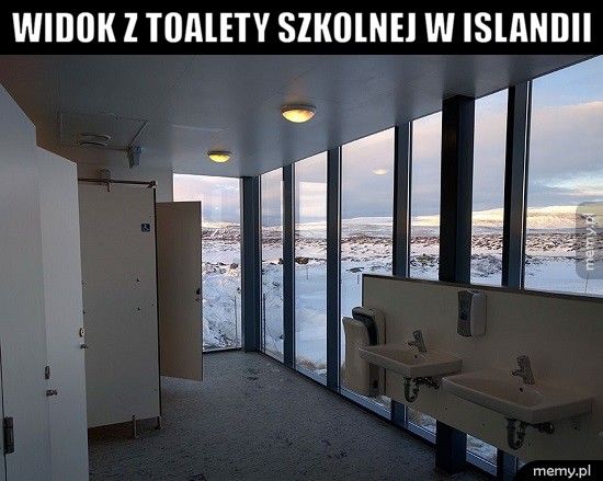 Widok z toalety szkolnej w Islandii  
