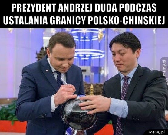               Prezydent Andrzej Duda podczas              ustala  